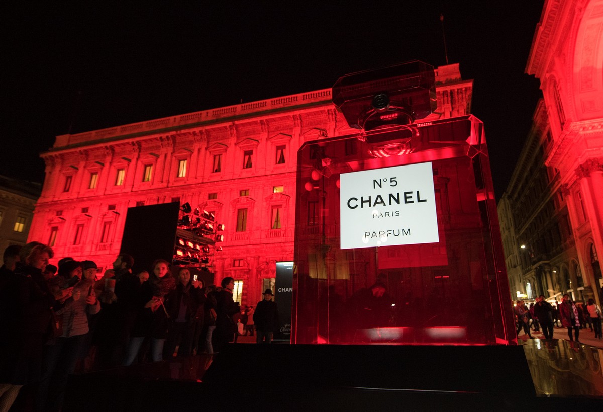 Chanel Piazza della Scala Milano