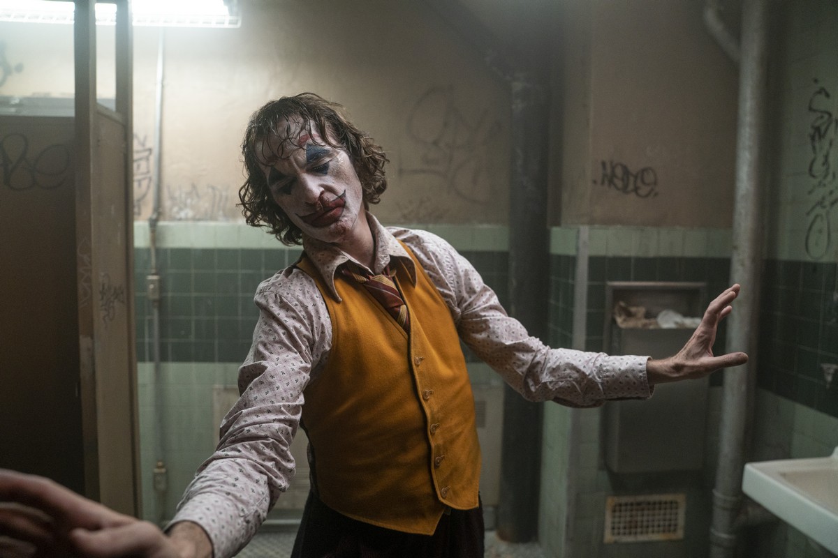 Joker film 2019 recensione