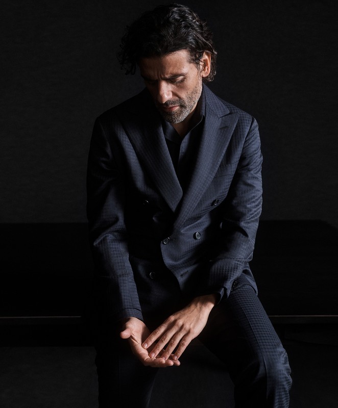 Oscar Isaac Brioni