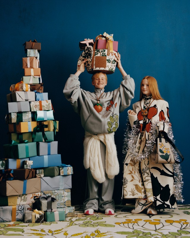 Loewe collezione Holiday 2021 Natale