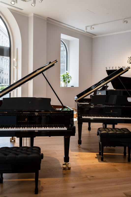 Steinway  Sons Milano